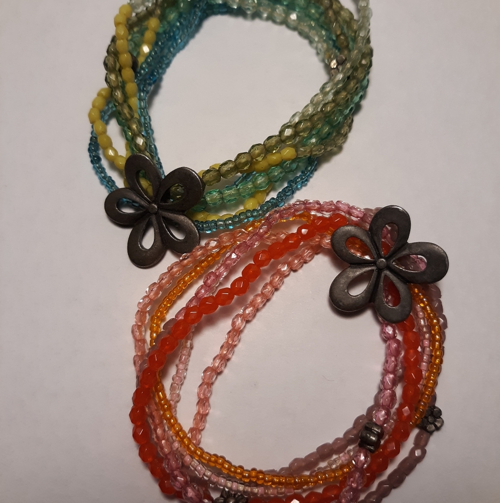 Bracelets - Picture 3 of 8